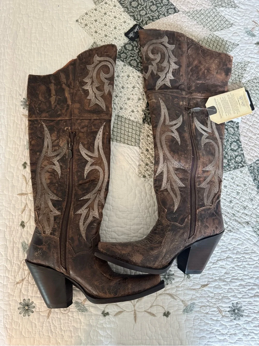 Dan Post Brown Distressed Leather Embroidered Cowboy Boots NWT